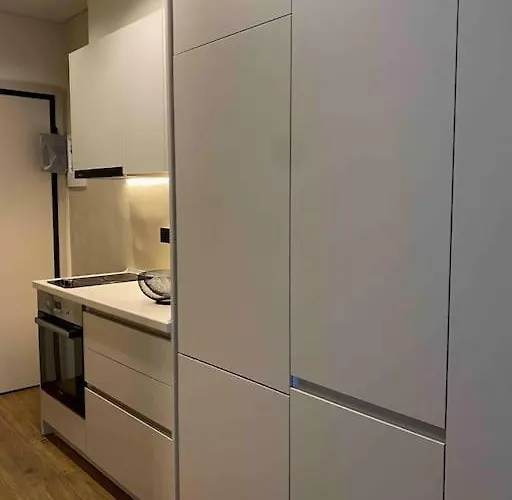 아파트 Lawsuit E 1